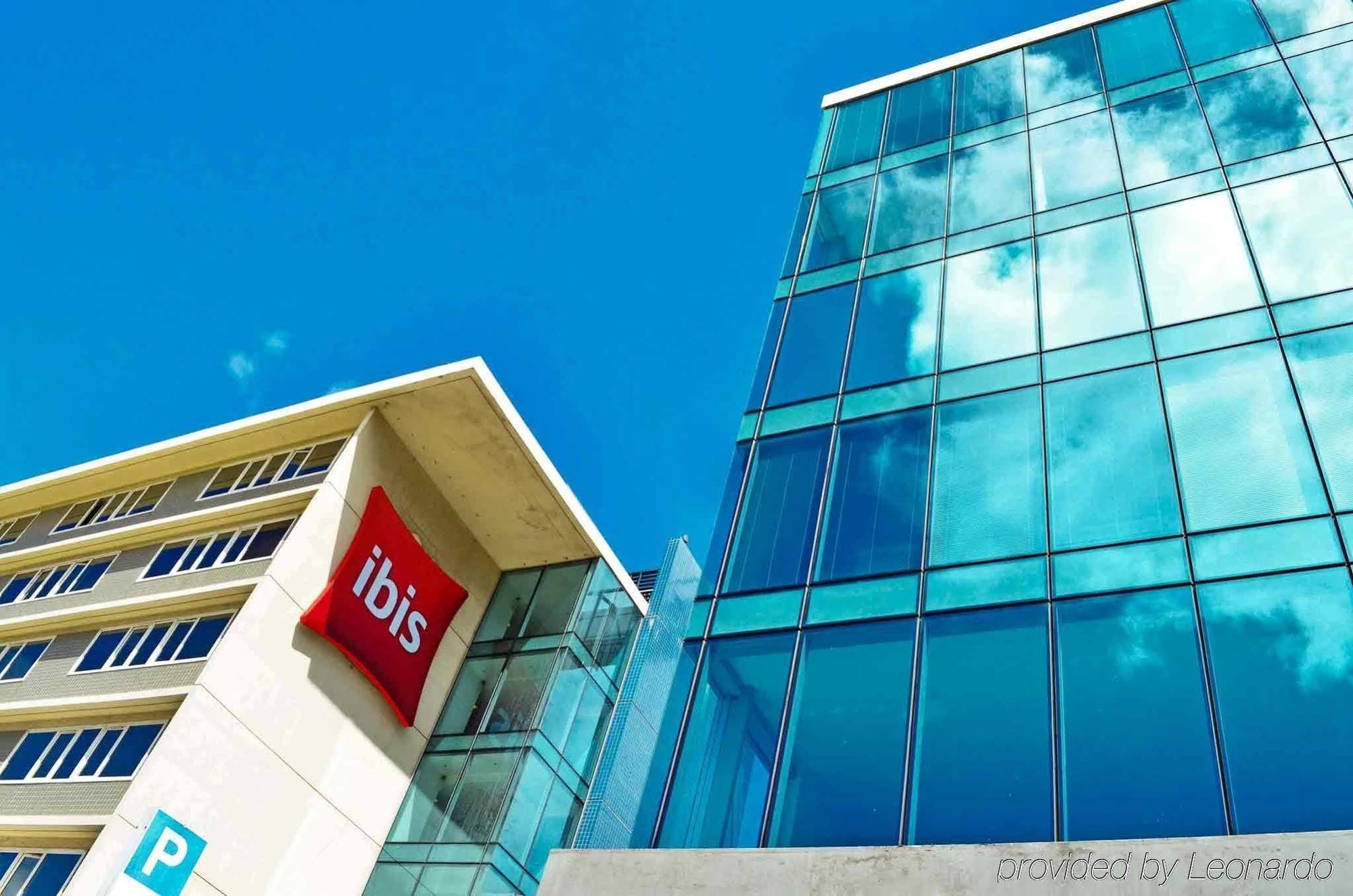 Ibis Montevideo Rambla Hotell Exteriör bild