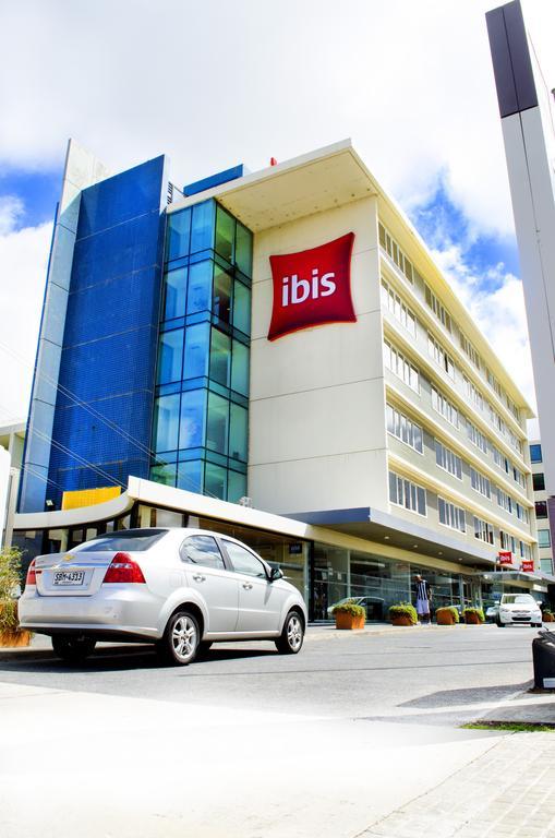 Ibis Montevideo Rambla Hotell Exteriör bild