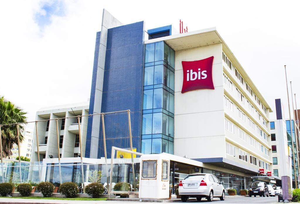 Ibis Montevideo Rambla Hotell Exteriör bild
